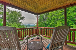 Grand Londonderry Home with Ski Mountain Views!
